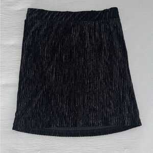 Black mini skirt with silver/gold glitter details